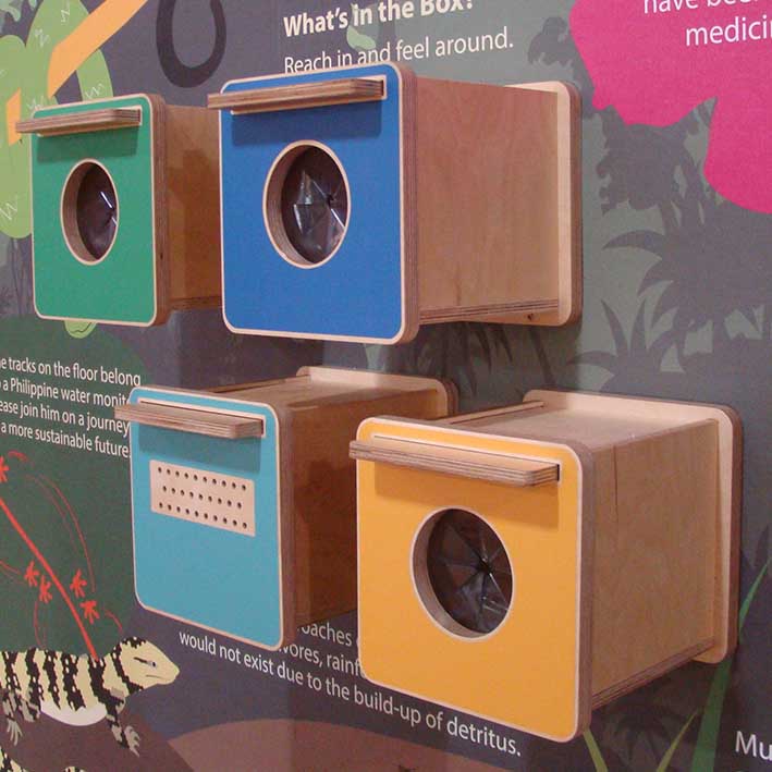 touch and feel box museum interactives with smell pod
