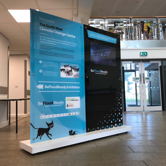 Free standing popup exhibition display on wheels with built in screen
